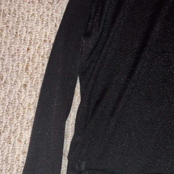 525 Metallic Turtleneck Sweater - Picture 4 of 6